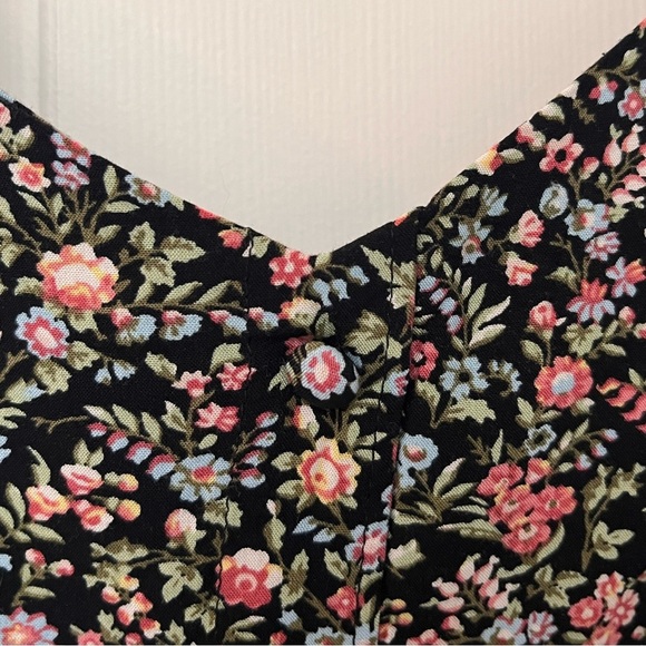 Abercrombie & Fitch Floral Smocked Crop Top S - Picture 3 of 13